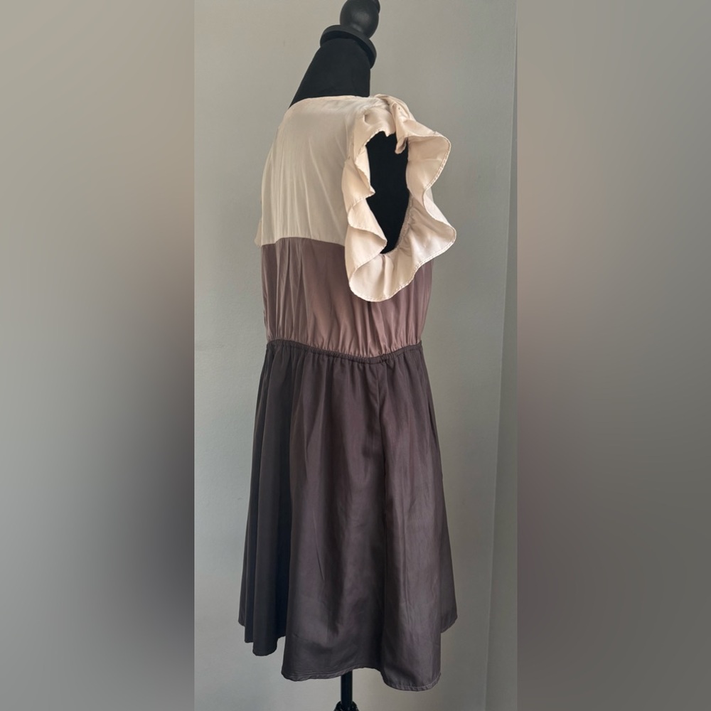 YA LOS ANGELES, Color Block Mini Dress with Ruffled Sleeves, Size Large